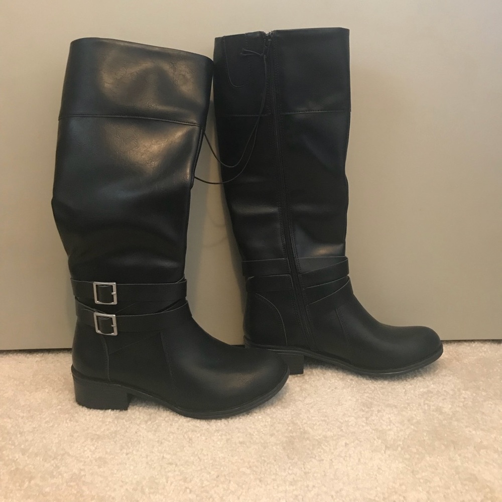 Women’s Black Below-the-knee Leather Boots